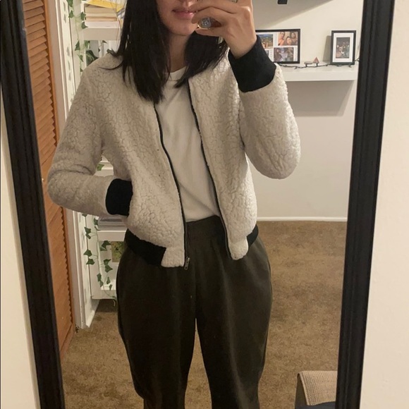 Jacket - Picture 4 of 5